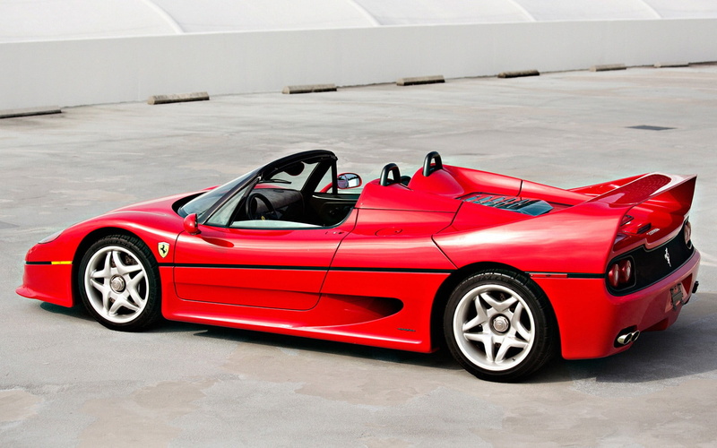 mode of transportation, transportation, sports car, outdoors, racecar, sports race, wheel, Ferrari F50, motor vehicle, day, driving, competition, sign