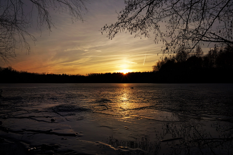 mainflingen, beauty in nature, lake, non-urban scene, orange color, bongs gravel pit, 5K, water, outdoors, sunset, sun, scenics - nature, tranquility