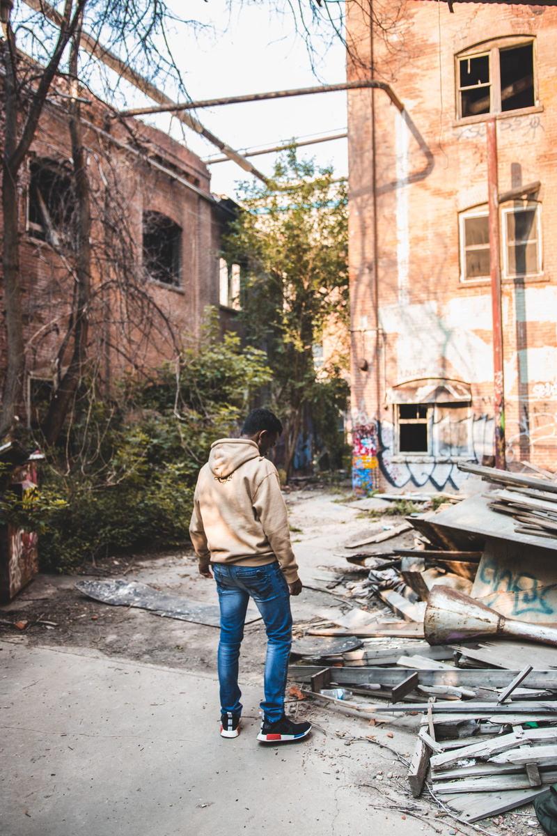 messy, trash, one person, urban, road, 5K, city, outdoors, african american, windows, near, metal, standing, logic, alley, rear view, women, man, everybody