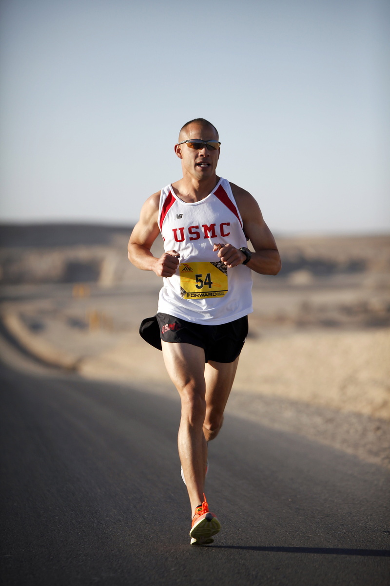 athelete, road, running, men, public domain, athlete, sky, nature, front view, muscular Build, training, endurance, real people, day, wellbeing, sports Clothing