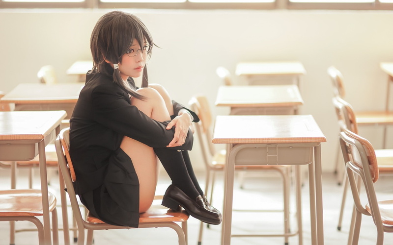 glasses, 1080P, brunette, school, women with glasses, women, legs, Ely Cosplay (Eeelyeee), Asian, skirt, Asada Shino, schoolgirl, school uniform