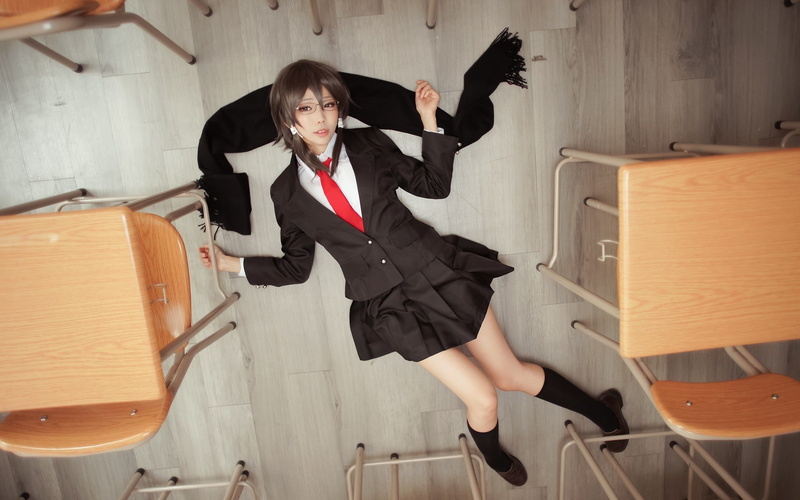women, schoolgirl, legs, cosplay, skirt, socks, school uniform, Sinon (Sword Art Online), Asian, glasses, Asada Shino, lying down, women with glasses, Ely Cosplay (Eeelyeee)