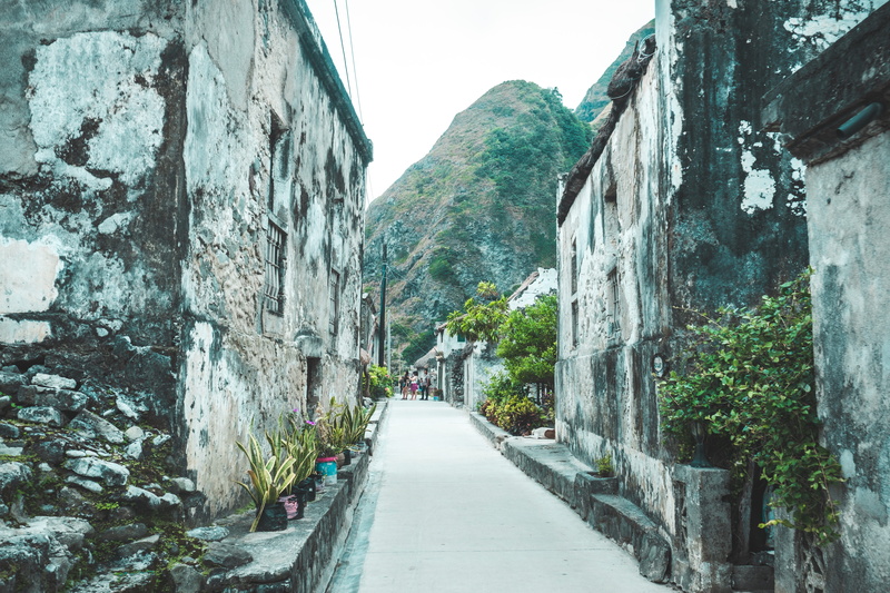 formation, pavement, building exterior, sidewalk, path, day, architecture, incidental people, mountain, 5K, garden, nature, arbour, walkway, direction