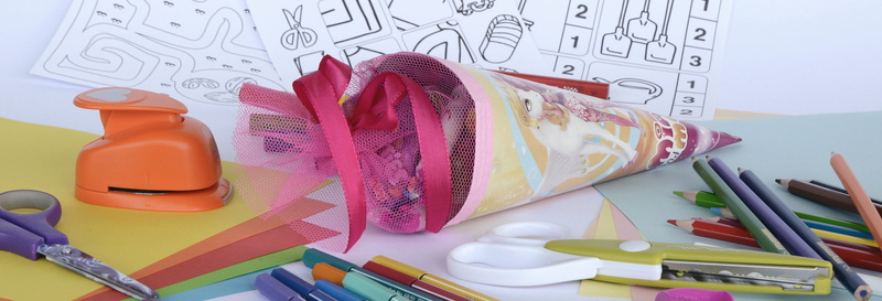 crayons, wooden, 4K, group, scissor, felt tip pens, chalk, container, paper, large group of objects, back to school, first-graders, colour pencils, exercises