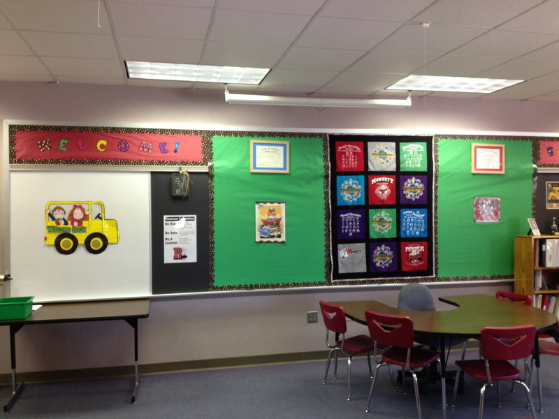 teach, write, desk, study, teacher, campus, technology, art, illuminated, table, multi colored, knowledge, book, grade, posted, children, chalkboard, arts culture and entertainment
