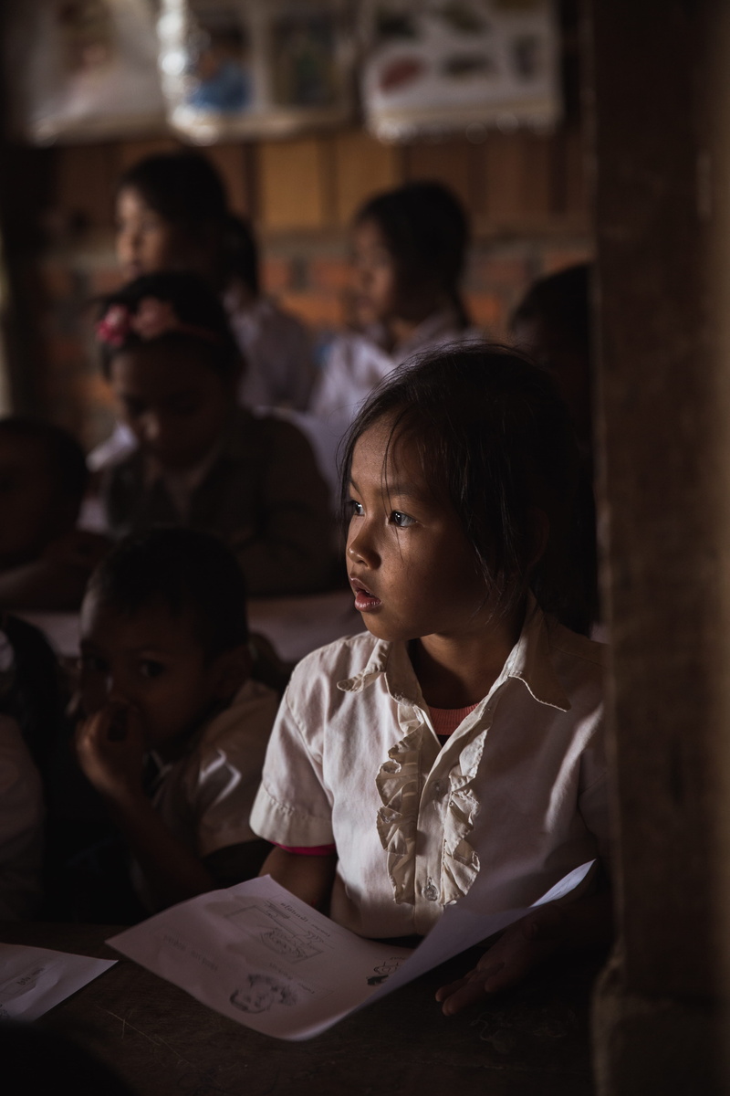 males, contemplation, kids, females, students, studying, school, child, innocence, childhood, learning, classroom, portrait, people, group, indoors, facial expression