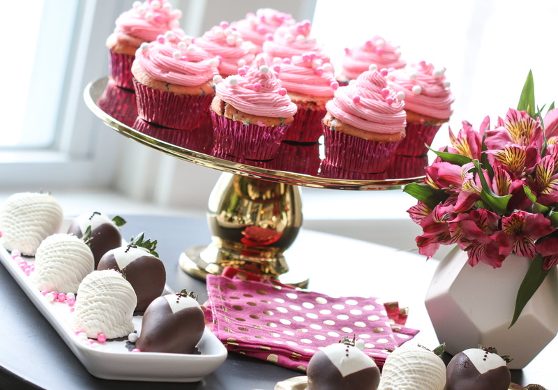 tray, celebration, sprinkles, fancy, cream, tuxedo, treat, wedding, white, dipped, next, snack, cake, Wedding dress, pastry, pink cupcakes, vase of flowers