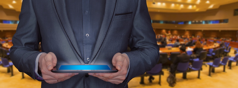 company, midsection, males, one person, internet, hall, listeners, wireless technology, indoors, training, front view, 5K, mature men, tablet, communication