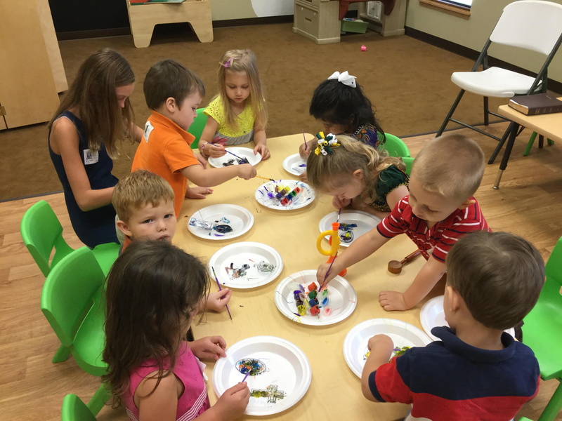 offspring, indoors, caucasian Ethnicity, group Of People, togetherness, smiling, child, 2K, casual clothing, classroom, males, preschoolers, fun, innocence