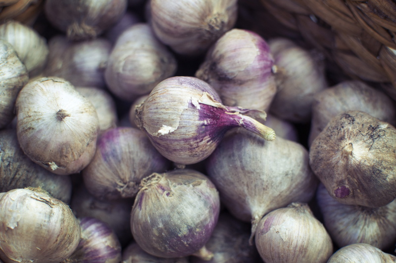 appetite, organic, food, goods, leaf, onion, eating, browsing, vegetable, produce, food and drink, foods, dinner, raw food, tasty, backgrounds, casual
