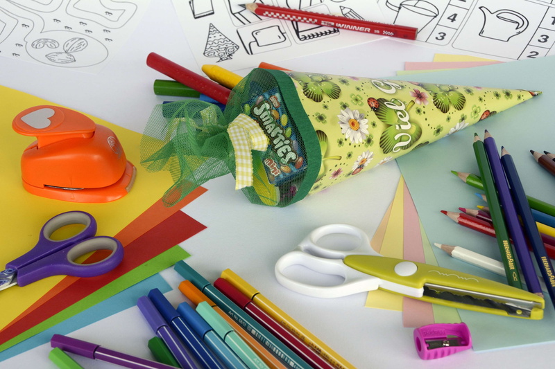 colored pencil, cut, color, art and craft equipment, colour pencils, candy, multi colored, close-up, colorful paper, back to school, chalk, still life