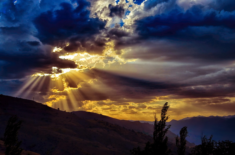 outdoors, storm, mountain, covered, light, red, landscape, great, schema, sunny day, sky, horizon line, cloud, sunset, silhouette, in the evening, formation