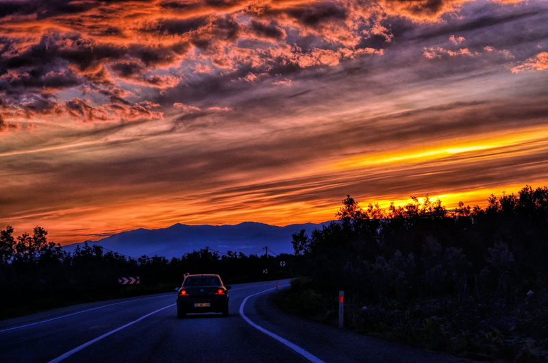 atmosphere, peace, horizon, color, highland, tree, outdoor, natural life, scholarship, cloud - sky, schema, asphalt, horizon line, sky, holiday, blue, stunning