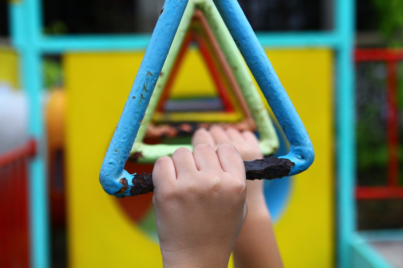 monkey, monkey bars, human body part, preschool, close-up, day, preschooler, playing, innocence, hand, young, metal, kindergarten, offspring, human hand
