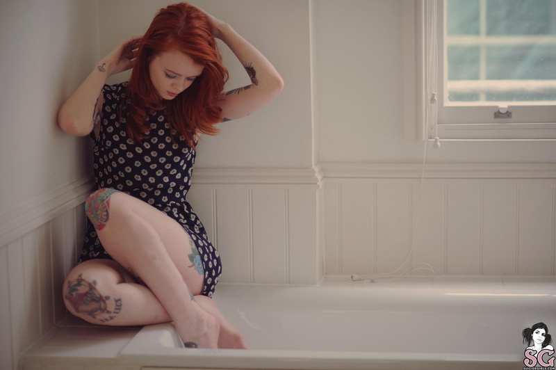 julie kennedy, women, dress, legs, julie, black, kennedy, black dresses, lass, tattoo, dotted, dresses, lass suicide, 1080P, suicide, mini, white, bath
