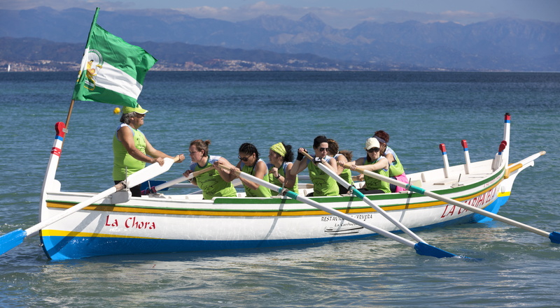 group of people, remeras, nautical vessel, quinoal, torremolinos, women, nature, remo tradicional, transportation, water, leisure activity, spain, mountain