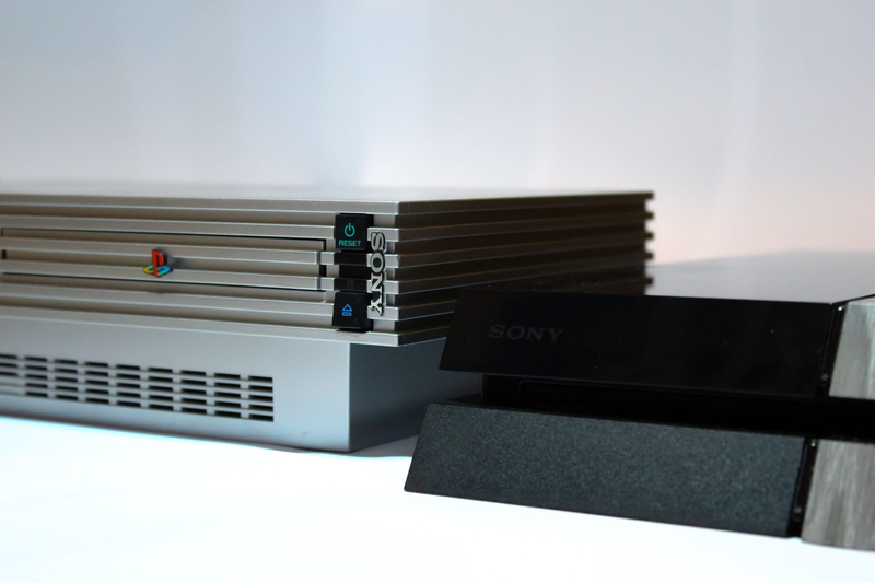 metal, wall - building feature, surface, consoles, gray, office, business, 5K, table, beside, copy space, connection, communication, day, indoors, placed