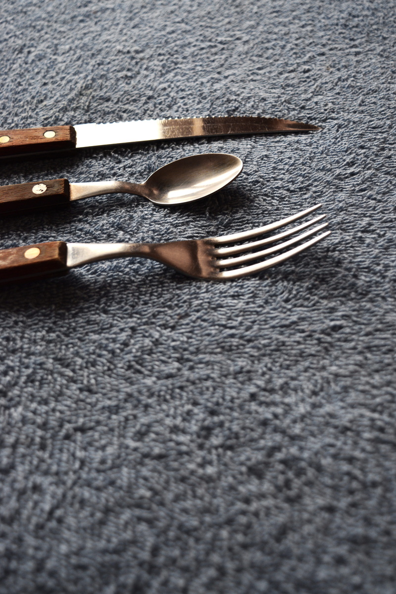 lunch, eating utensil, cutlery, 5K, dining, meal, eat, restaurant, spoon, textured, table, three objects, small group of objects, gray, close-up, fork