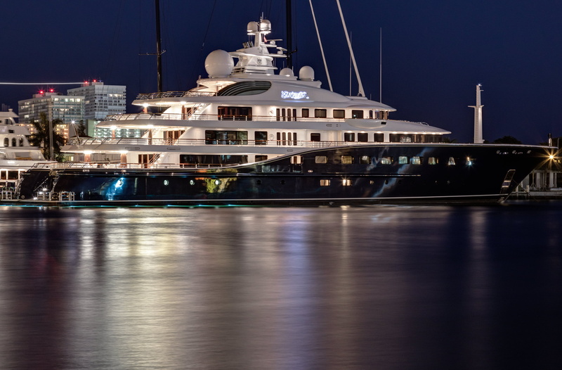 building exterior, cruise ship, cakewalk, sailboat, yacht, transportation, architecture, sky, city, nautical vessel, mode of transportation, passenger craft