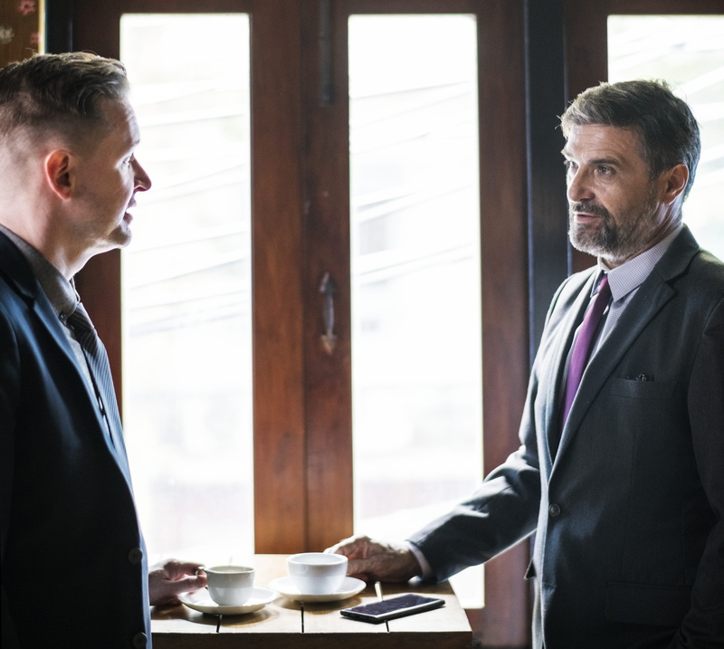two people, communication, colleague, men, modern, 2K, lawyer, adults, coffee cup, people, indoors, coffee - drink, front, mature adult, wooden, door
