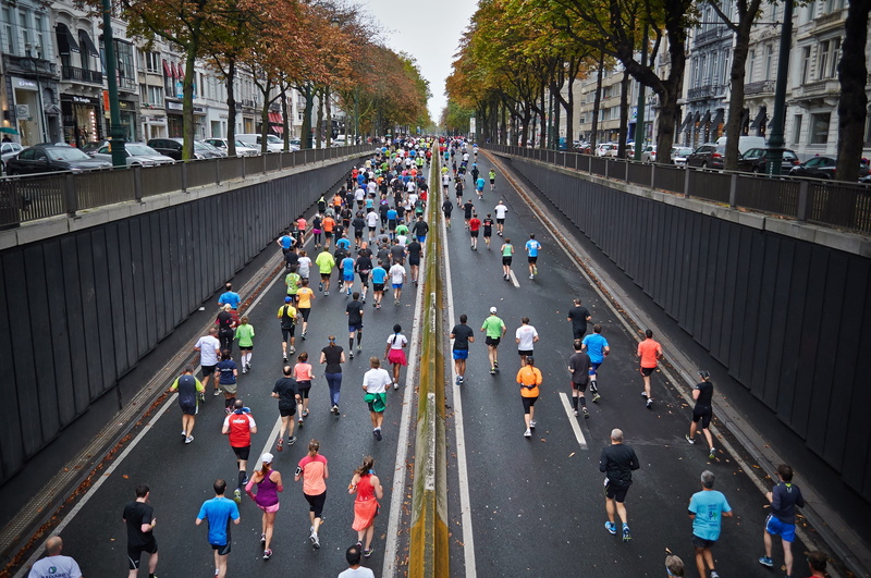 4K, healthy, street, high angle view, race, competitors, group of people, city life, day, exercise, recreation, street marathon, architecture, running