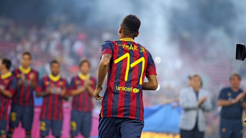 jersey, competition, sports Race, blue, rivalry, three quarter length, standing, success, stadium, Brazil, Football, waist up, day, soccer, match - sport