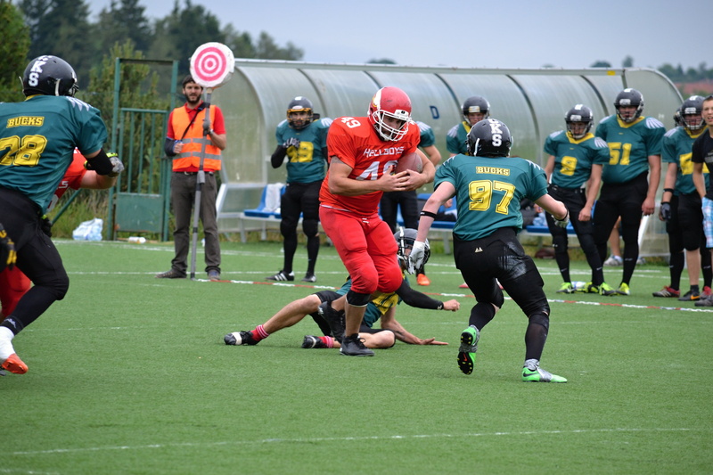 opponent, american football - sport, american football - ball, 4K, game, competition, ball, men, sports equipment, headwear, playing, full length, american football