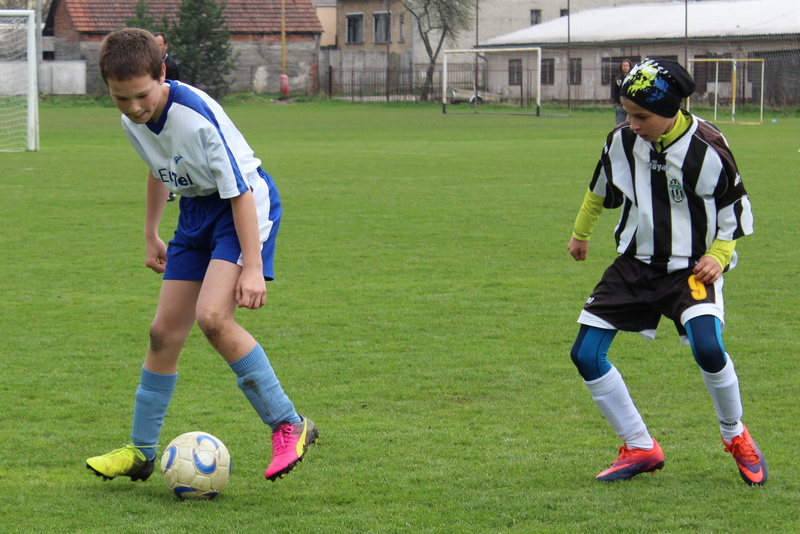 match, men, soccer, player, clash of the, younger pupils, males, soccer ball, playing, football, sport, sports equipment, girls, people, boys, child, children
