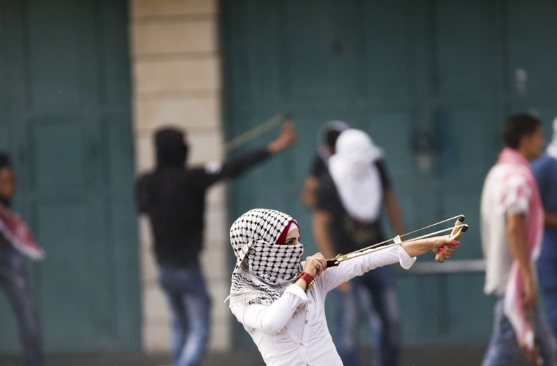 hijab, 1080P, the opposition, slingshot, girl, shawl