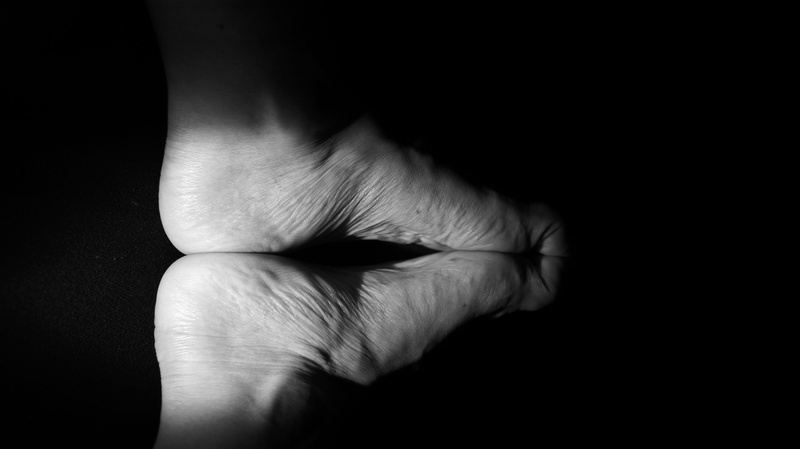 photo, fist, human hand, skin, human limb, unrecognizable person, kissing, finger, black background, human body part, 5K, shadows, kiss, toes, barbara bonanno