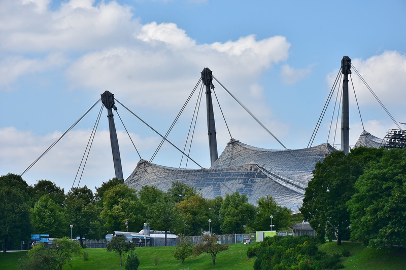 building exterior, connection, olympic games, sky, roofs, surrounded, sports center, olympic park, glass roof, day, clear, travel, landeshaupstadt, 5K