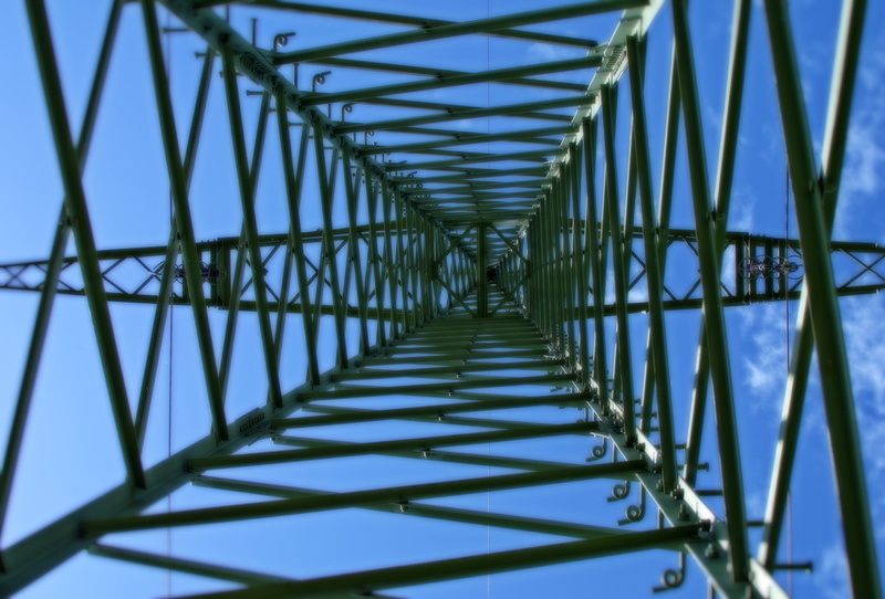 outdoors, diminishing perspective, sky, nature, Metallic, cable, Construction, architecture, low angle view, power poles, Metal, no people, Building, transportation