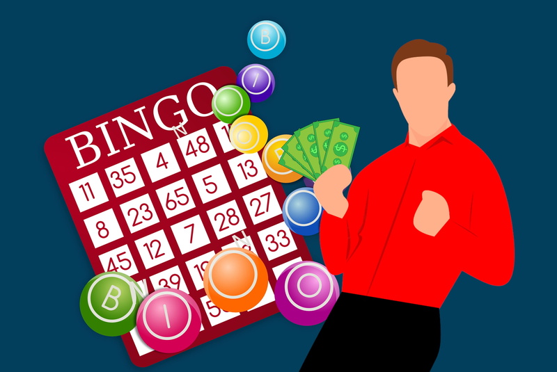 occupation, technology, standing, game, reward, banknotes, males, men, prize, business, arms, currency, communication, holding, studio shot, earn, cash