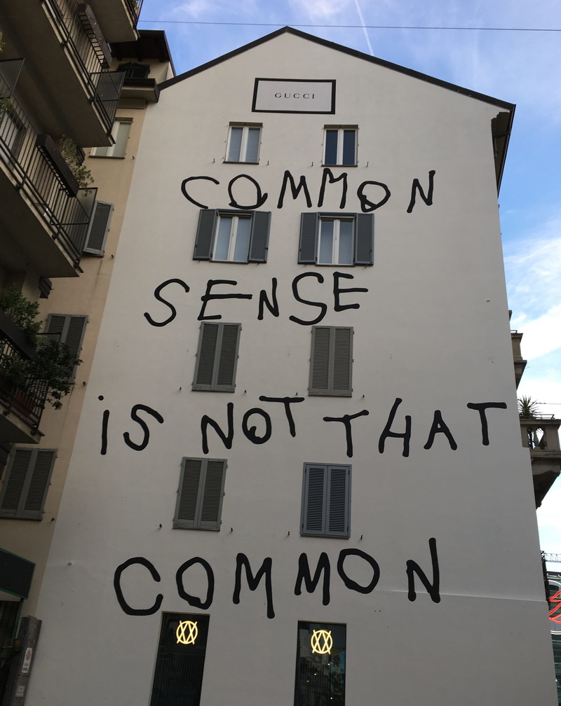 sunlight, day, no people, text, milano, message, built structure, architecture, street art, house, shutter, white, sky, capital letter, 2K, sign, western script