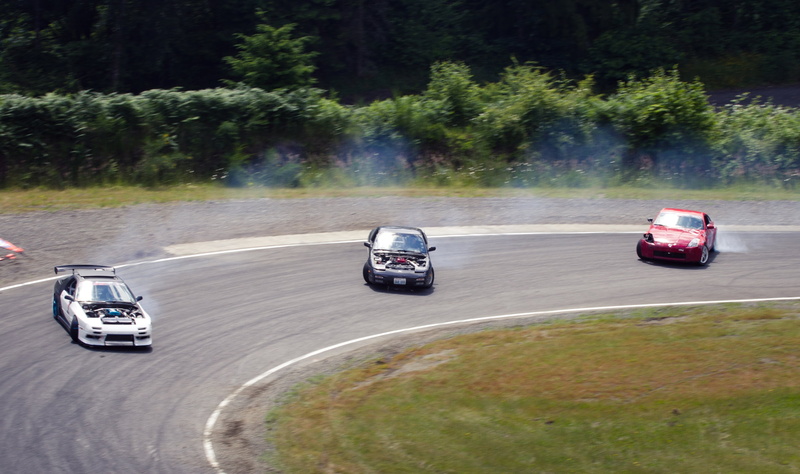 road, motorsport, landscape, traffic, drift, wheel, curve, 2K, direction, car, forum, speed, red, vehicles, outdoors, mode of Transport, sport, power