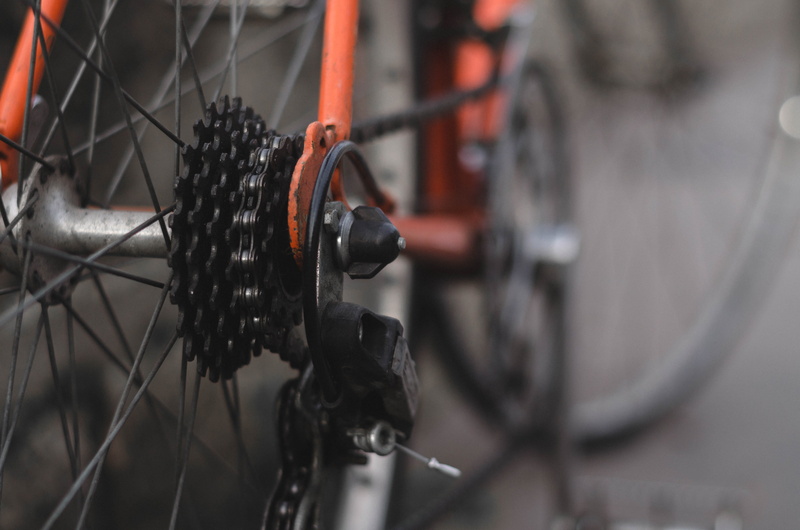 day, gear, mode of transportation, 4K, land vehicle, no people, pedal, cog, detail, tire, stationary, technology, bokeh, vivntage, transportation, spoke