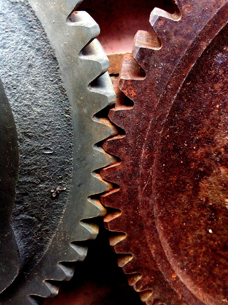 Machine, still life, connection, circular saw, abandoned, 1080P, indoors, textured, industry, sharp, Tractor, no people, gear, full frame, equipment, Old