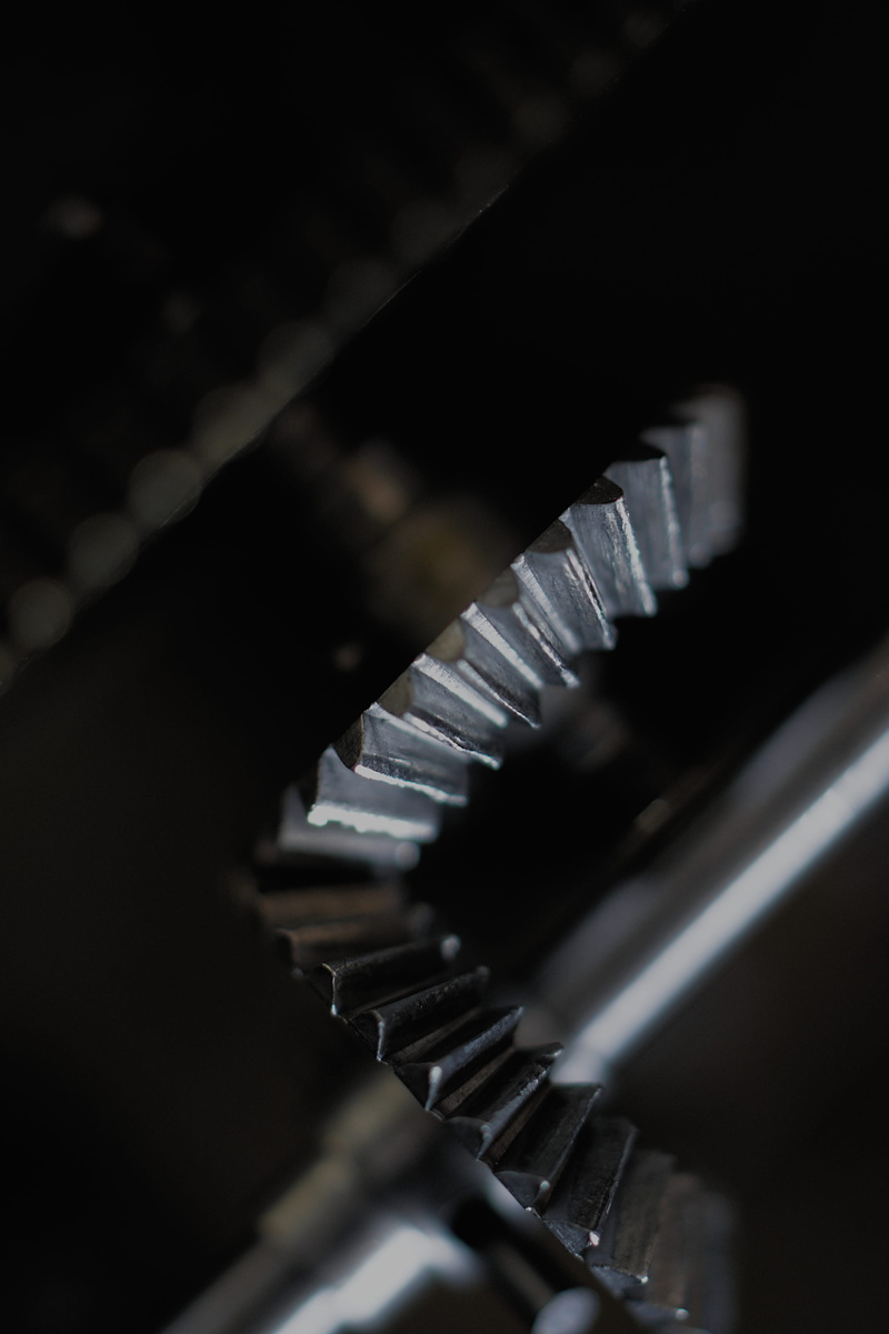 musical instrument, cogwheel, indoors, backgrounds, metal, engineering, musical equipment, 2K, machinery, pattern, technology, focus on foreground, mechanical