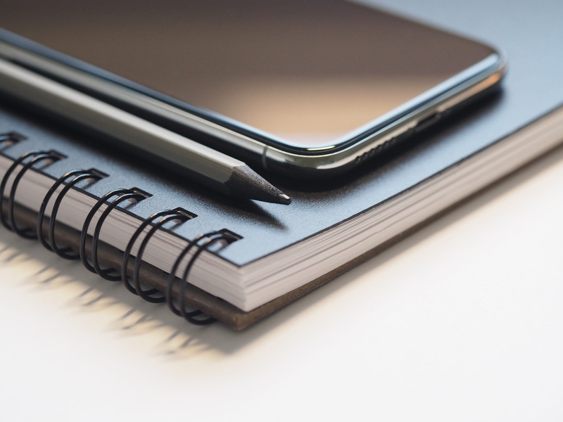 diary, workspace, corporate business, top, note pad, space, notebook, wireless technology, blog, write, communication, technology, silver, education, iphone