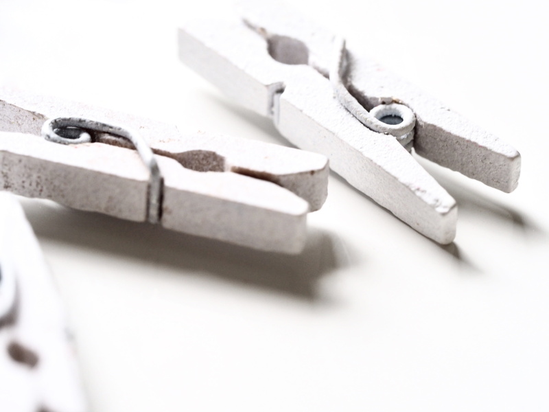 man made object, paper, knife - weapon, steel, hang, clothing, shop, 4K, shirt, minimal, single object, decoration, organise, white, man made, wardrobe