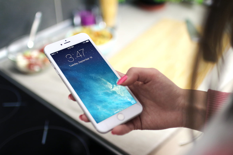 touch, technology, connection, person, mockup, smartphone, smart phone, woman, digital, screen, iphone 6, apple, car, human hand, indoors, touching, 720P