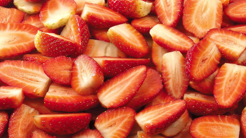 red, chopped, healthy Eating, strawberry, snack, summer, dieting, juicy, full frame, wellbeing, close-up, eating, indoors, no People, refreshment, ripe