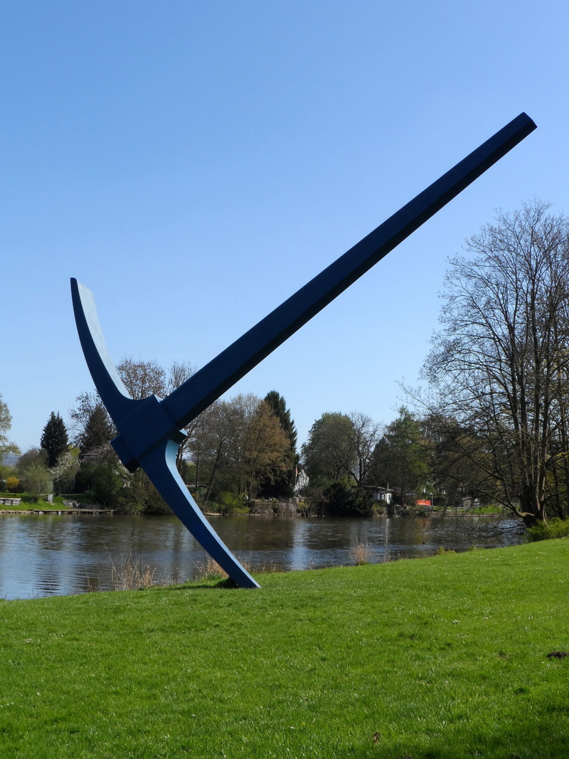 bank, lake, clear sky, subject, land, meadow, fulda shore, water, landscape, artwork, modern, oldenburg, pickaxe, documenta, outdoors, huge, sculpture
