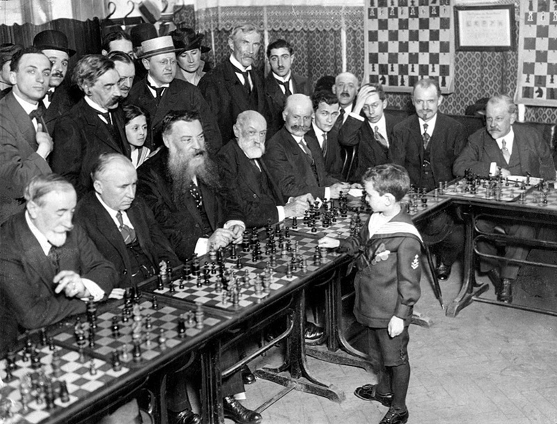 720P, chess master, vs, photo, leisure activity, spectator, black And White, playing, genius, strategist, intelligence, history, planning, leisure games