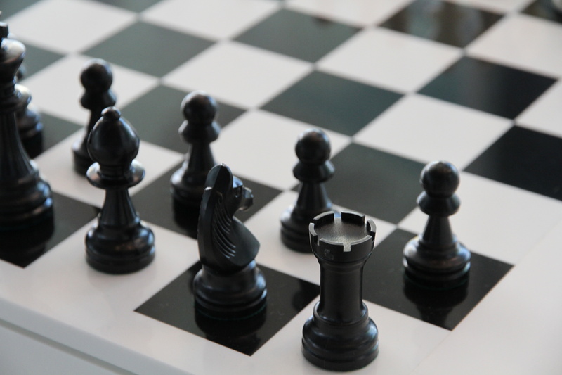 black Color, contemplation, close-up, chess Board, bw, success, teamwork, playing, challenge, king - Chess Piece, sport, indoors, decisions, intelligence
