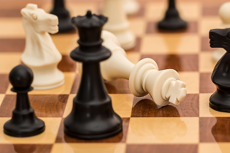 tactics, queen, knight, game, no people, contest, relaxation, draw, leisure, chess piece, 4K, black color, competition, pawn - chess piece, play, queen - chess piece
