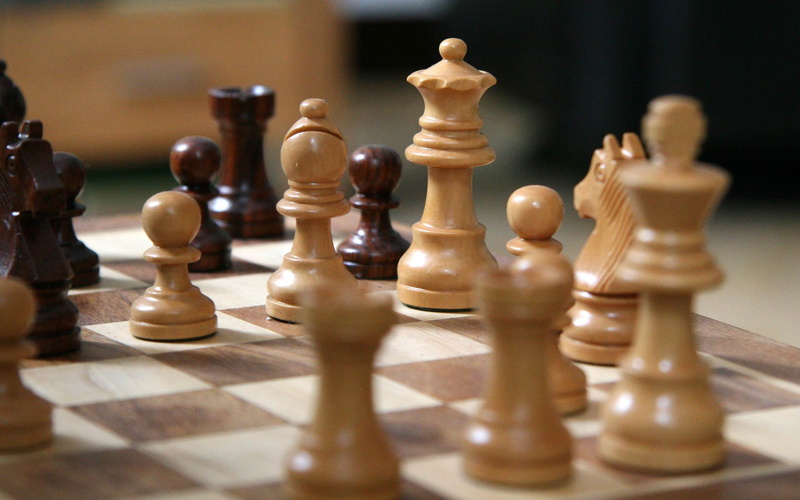 2K, still life, leisure activity, indoors, checked pattern, no people, close-up, chess piece, queen - chess piece, chess, chess board, king - chess piece