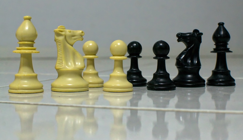 bishop, queen - chess piece, black color, pawn - chess piece, king - chess piece, relaxation, knight, chess, reflection, battle, challenge, strategy, 4K