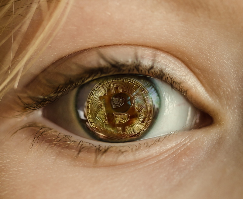crypto, cryptography, economy, reflection, close-up, human body part, cryptocurrency, virtual, human eye, bitcoin, eyebrow, one person, mining, circle