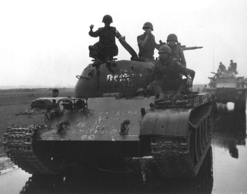 south, 720P, men, special forces, soldiers, gun, mobile warfare, uniform, north vietnamese tank, nature, vehicule, water, 20th tank regiment, type, armored Tank
